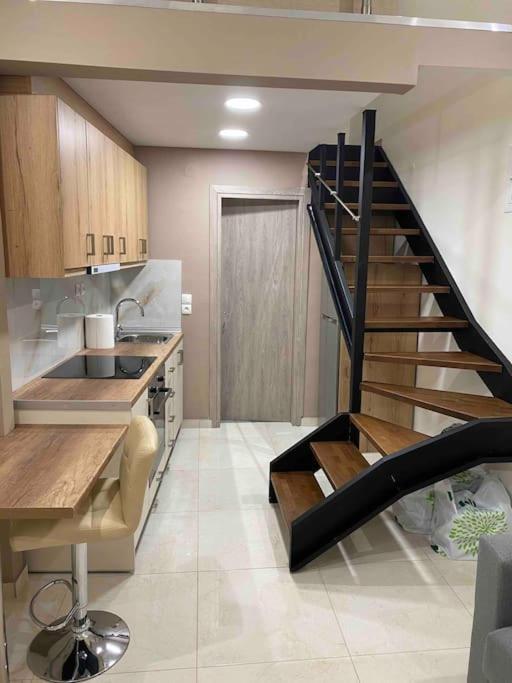 Ferienwohnung Luxury Loft Kalu Tsesme A Ioannina Exterior foto