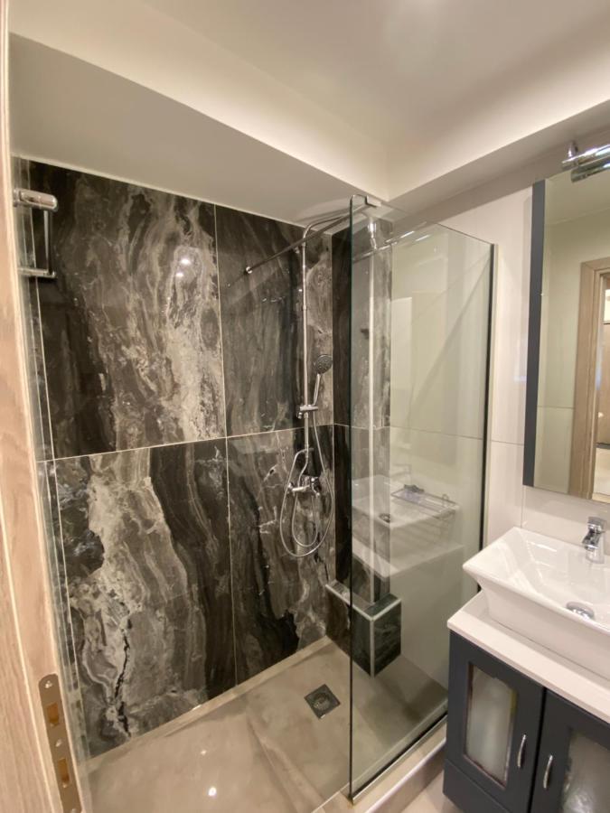 Ferienwohnung Luxury Loft Kalu Tsesme A Ioannina Exterior foto